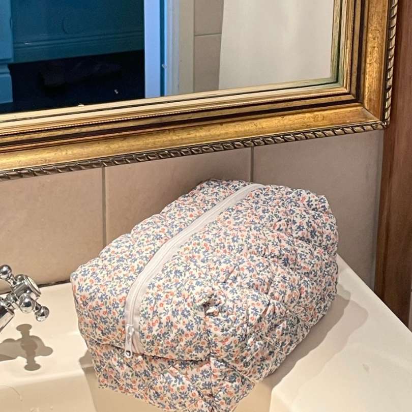 Flora Grande Makeup Bag