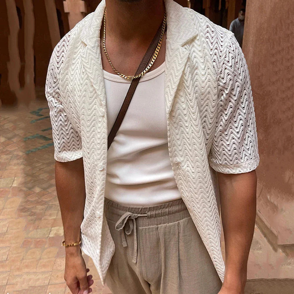 Eleganza Baciata dal Sole: Camicia da Uomo in Maglia Rete Leggera