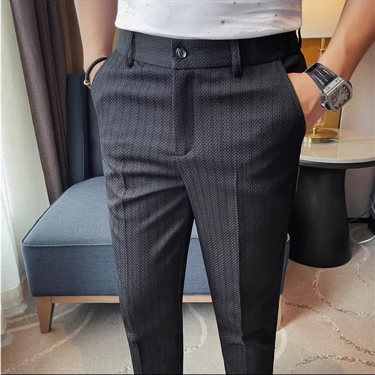 Pantaloni Slim Moderni