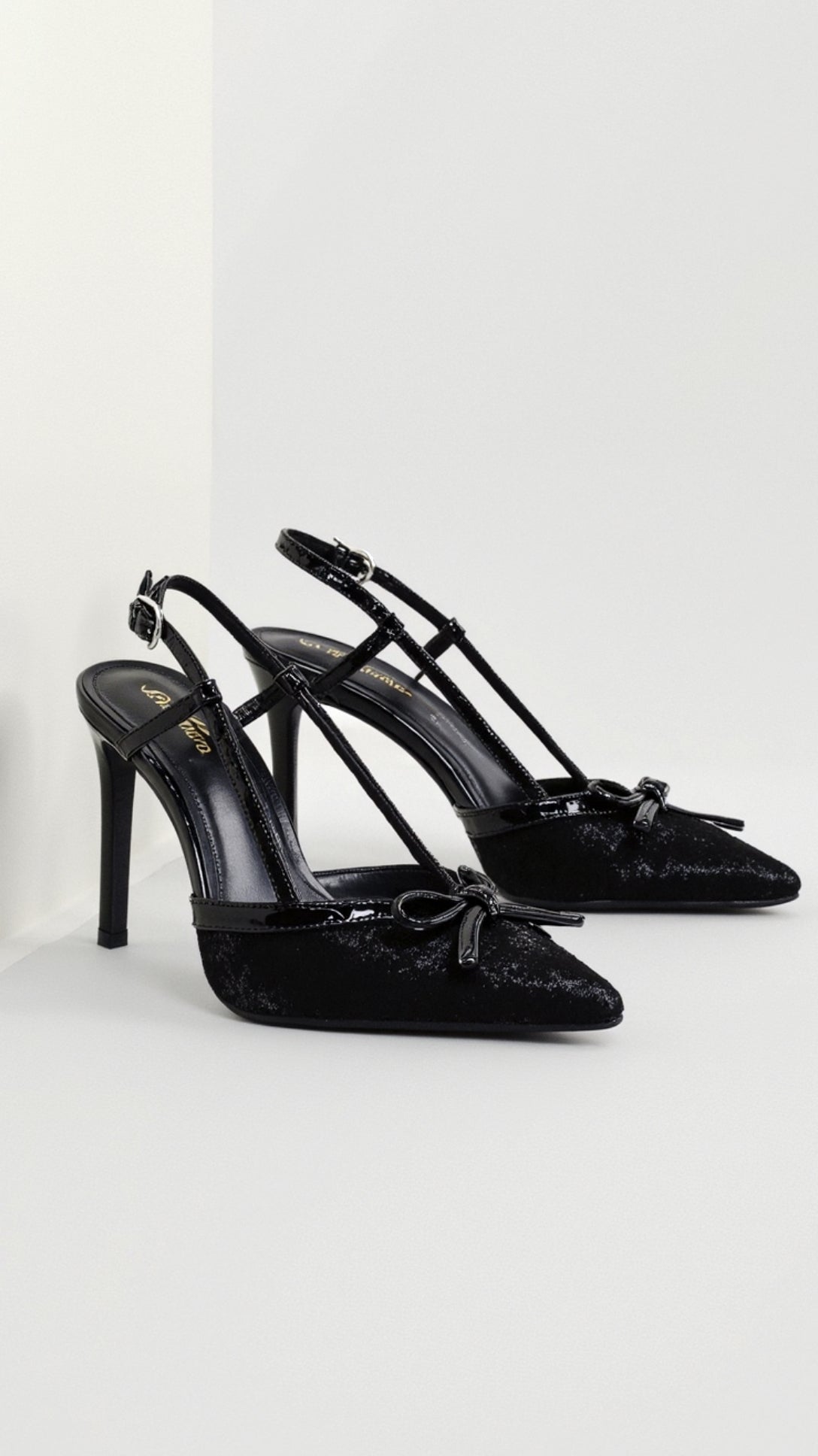 Rebecca Pumps in raso con fiocco